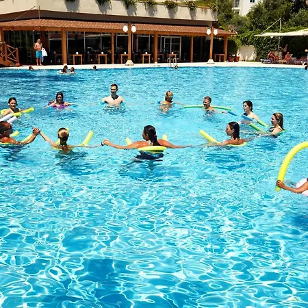 Hotel Palmet Beach 5*
